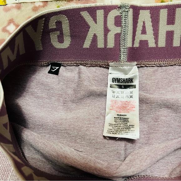 🌸Gymshark Bra & Biker Shorts Set - Picture 7 of 12